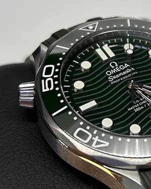 No Reserve - 2023 Omega 'Seaweed' Seamaster 300M Diver 42MM No Reserve - 2023 Omega 'Seaweed' Seamaster 300M Diver 42MM
